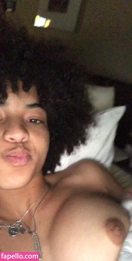 Lena26 Onlyfans Photo Gallery 