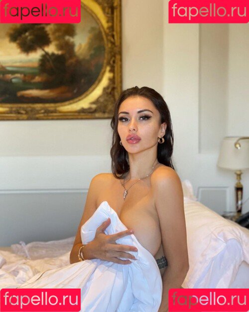 Lucrezia De Lellis Onlyfans Photo Gallery 