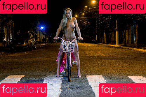 Aline Hirth Onlyfans Photo Gallery 