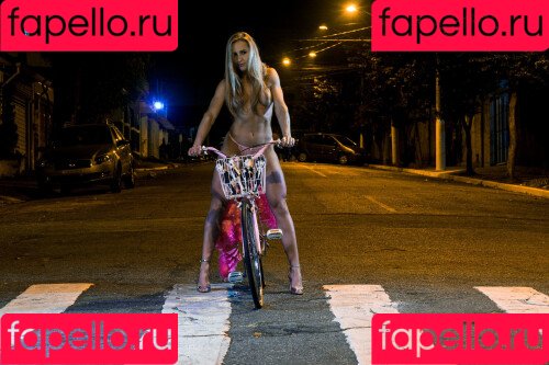 Aline Hirth Onlyfans Photo Gallery 