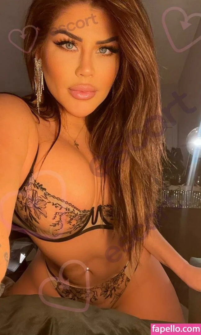 Tais Lambertini Onlyfans Photo Gallery 