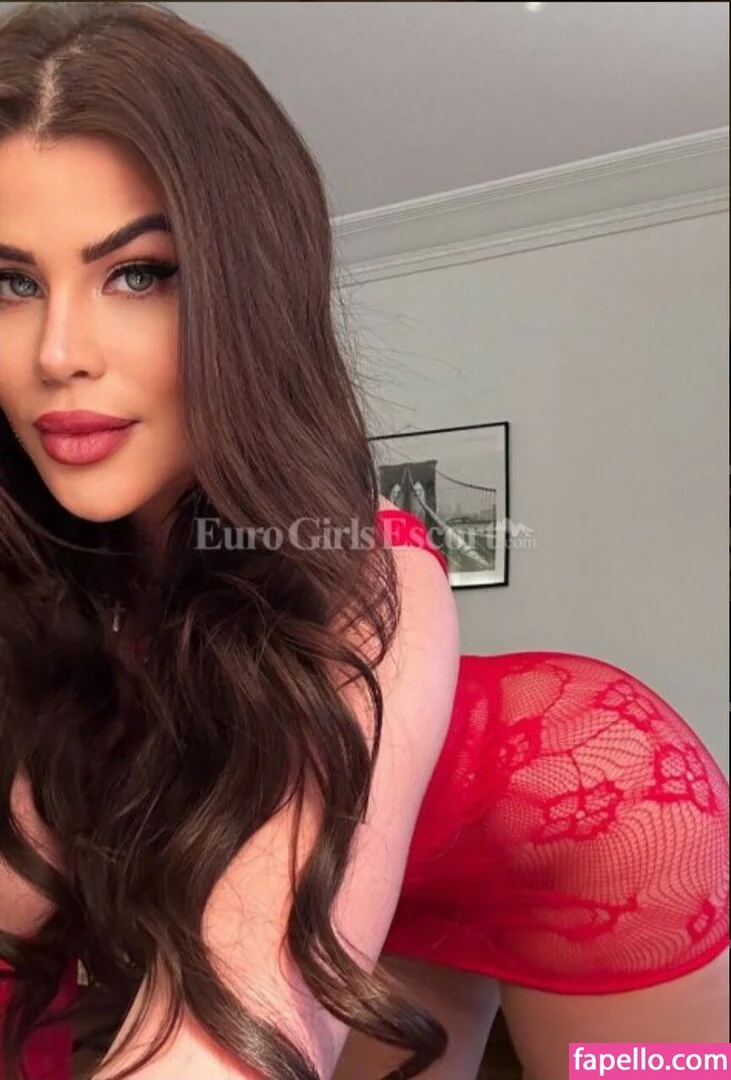 Tais Lambertini Onlyfans Photo Gallery 