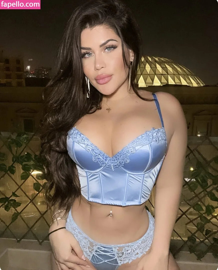 Tais Lambertini Onlyfans Photo Gallery 