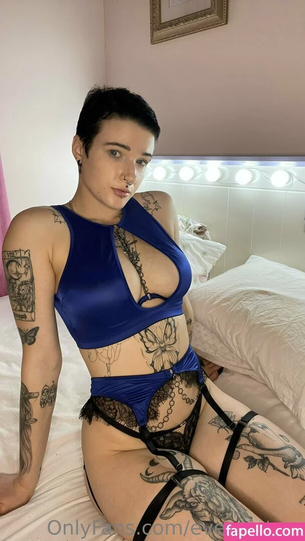 Eve.winters Onlyfans Photo Gallery 
