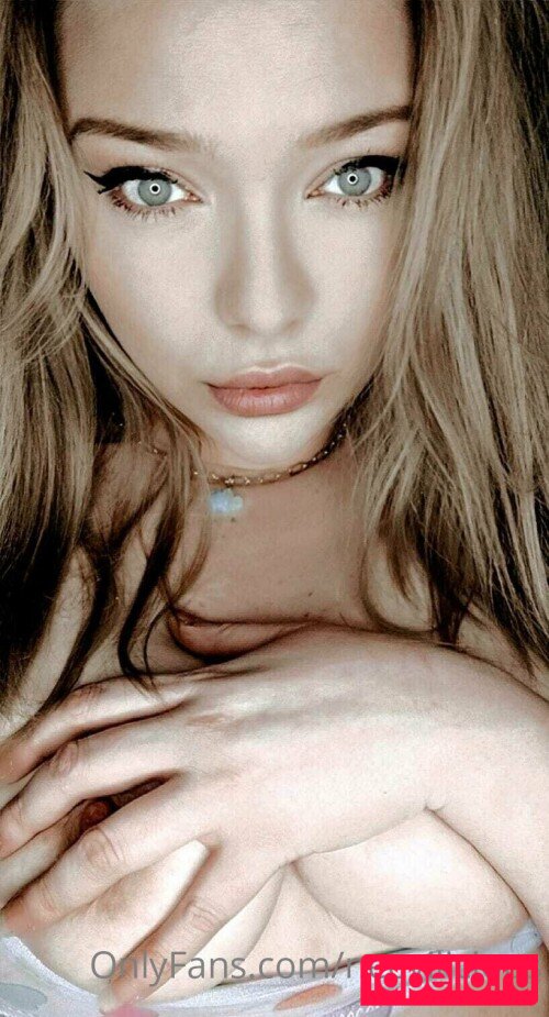 neevilicious Onlyfans Photo Gallery 