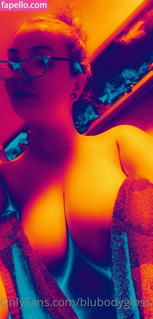 blubodygloss Onlyfans Photo Gallery 
