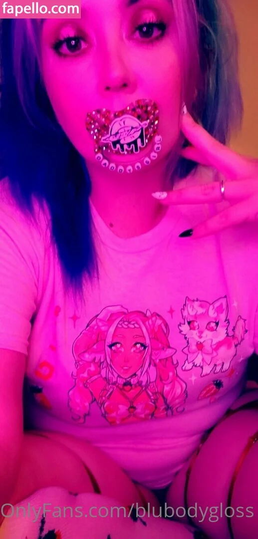 blubodygloss Onlyfans Photo Gallery 