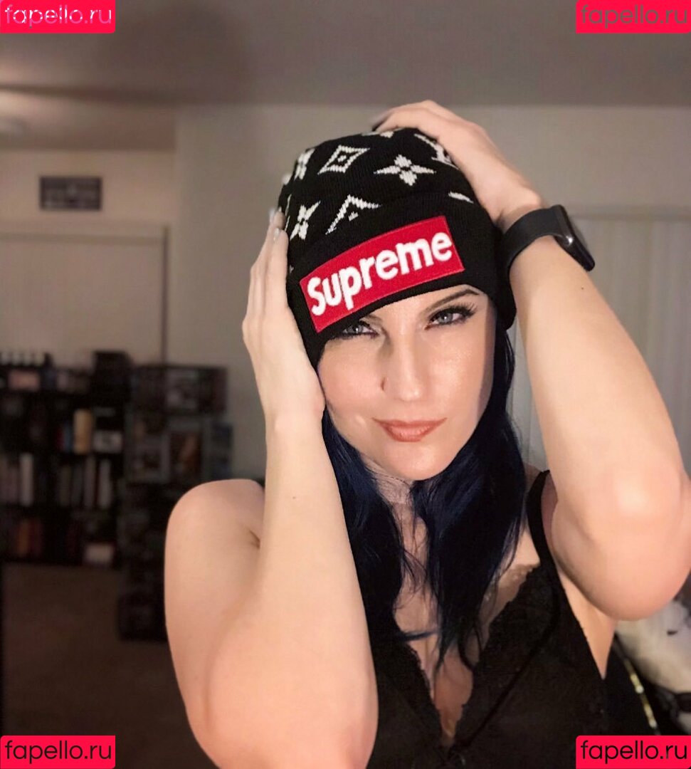 Leva Bates Onlyfans Photo Gallery 
