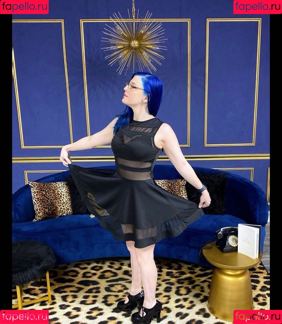 Leva Bates Onlyfans Photo Gallery 