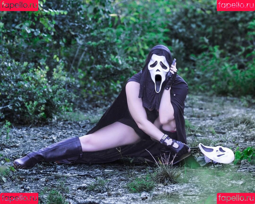 Leva Bates Onlyfans Photo Gallery 