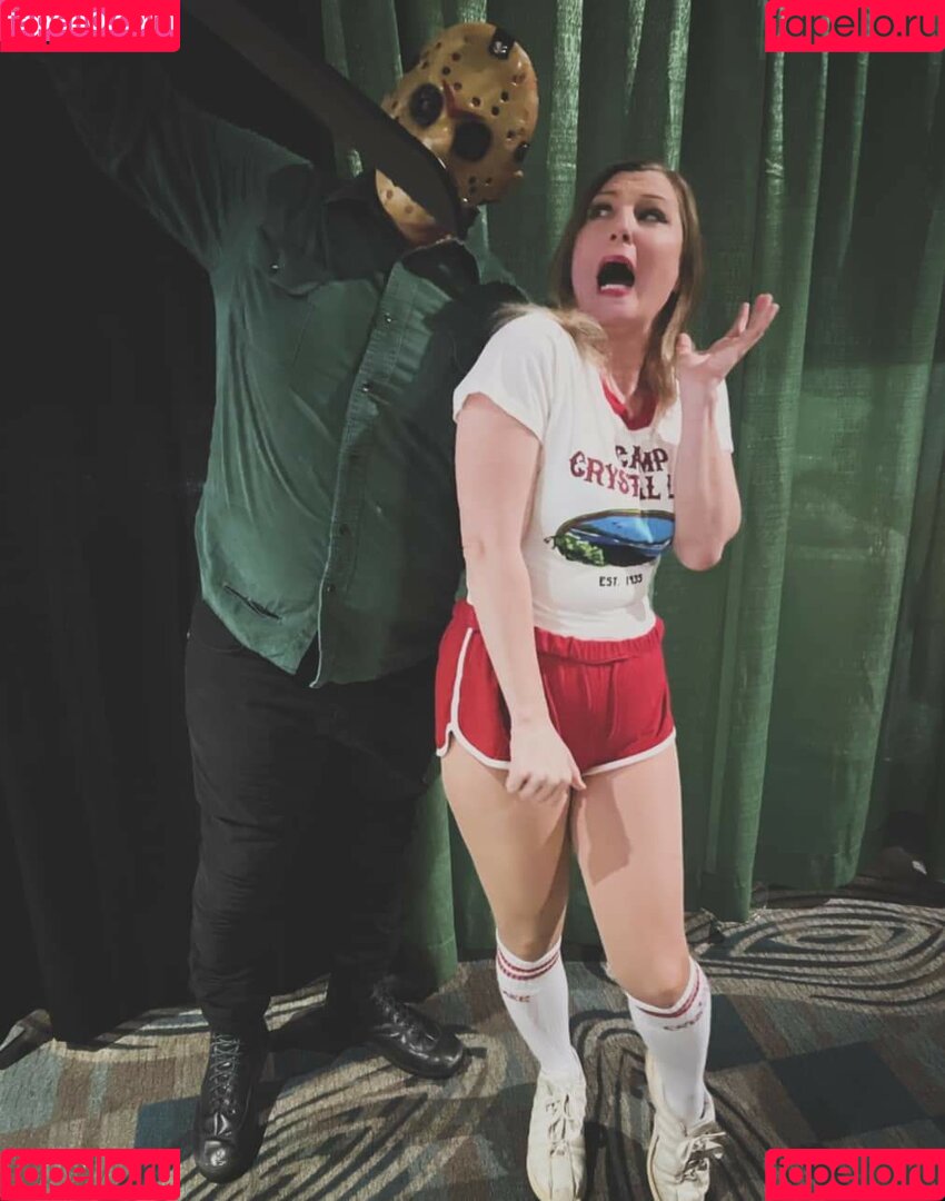 Leva Bates Onlyfans Photo Gallery 