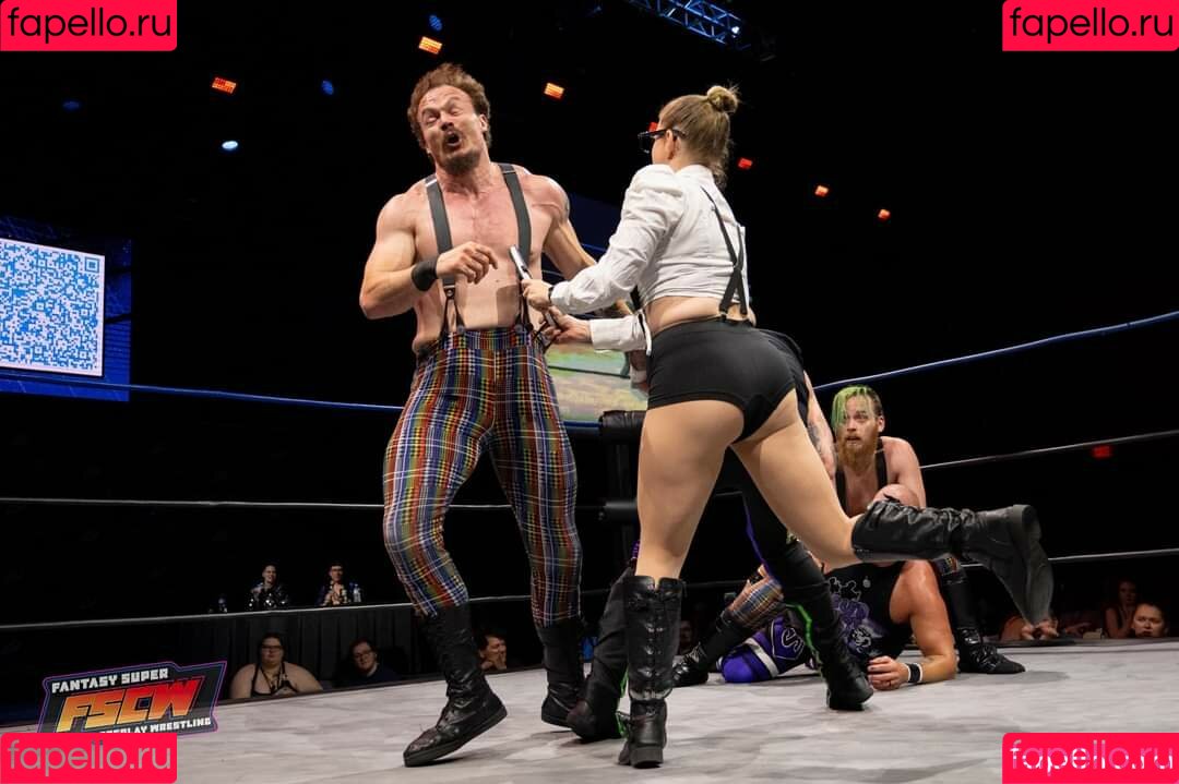 Leva Bates Onlyfans Photo Gallery 