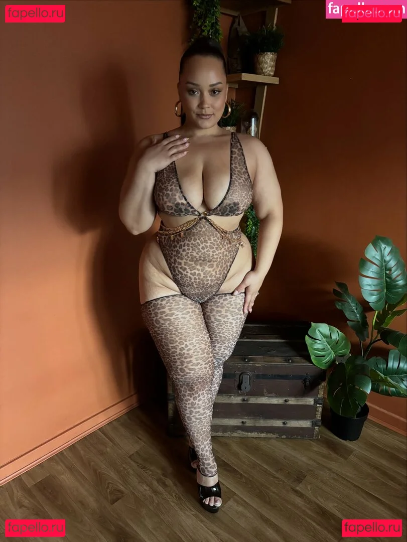 Natalie Onlyfans Photo Gallery 