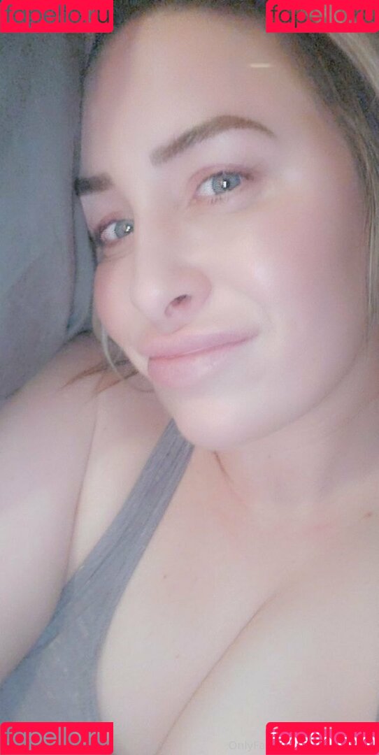 ashleygoldca Onlyfans Photo Gallery 