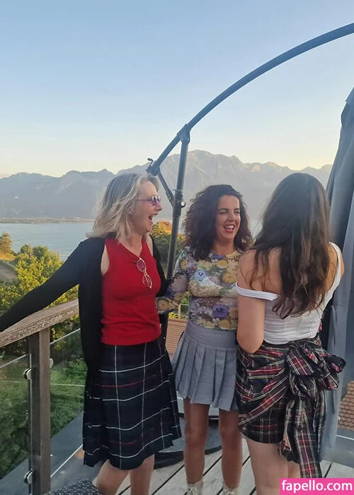 Jamie-Lee O'Donnell Onlyfans Photo Gallery 