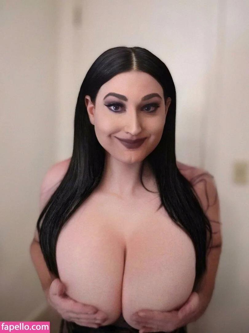 ThighHiBby Onlyfans Photo Gallery 