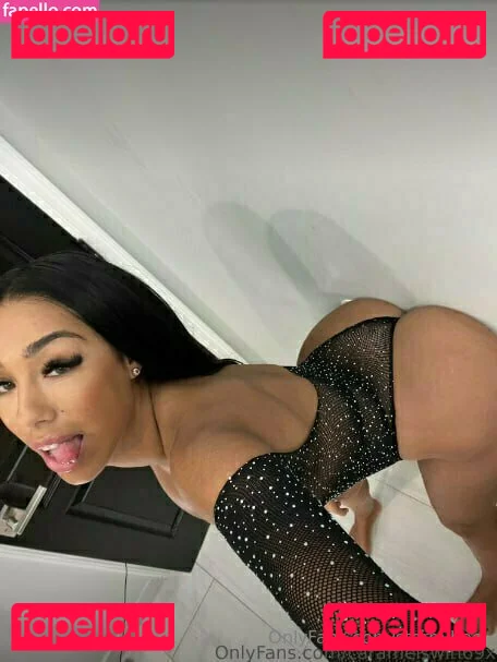 stormibee Onlyfans Photo Gallery 