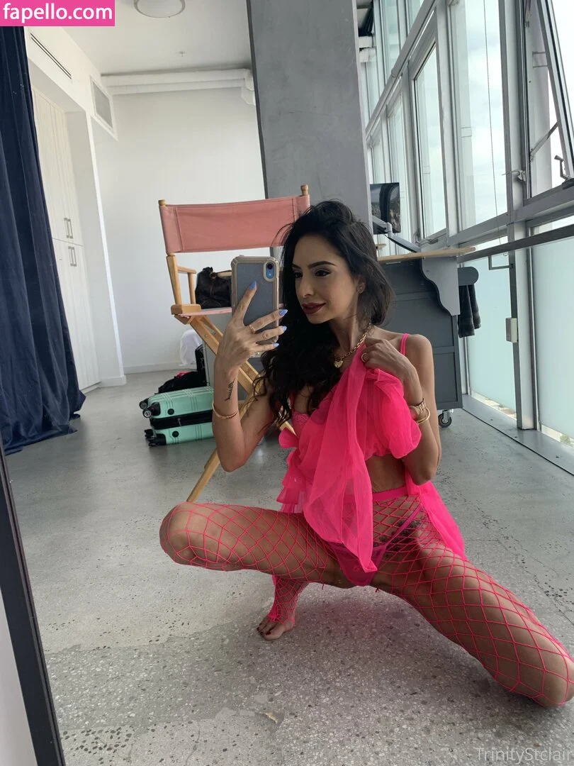 trinitystclair Onlyfans Photo Gallery 