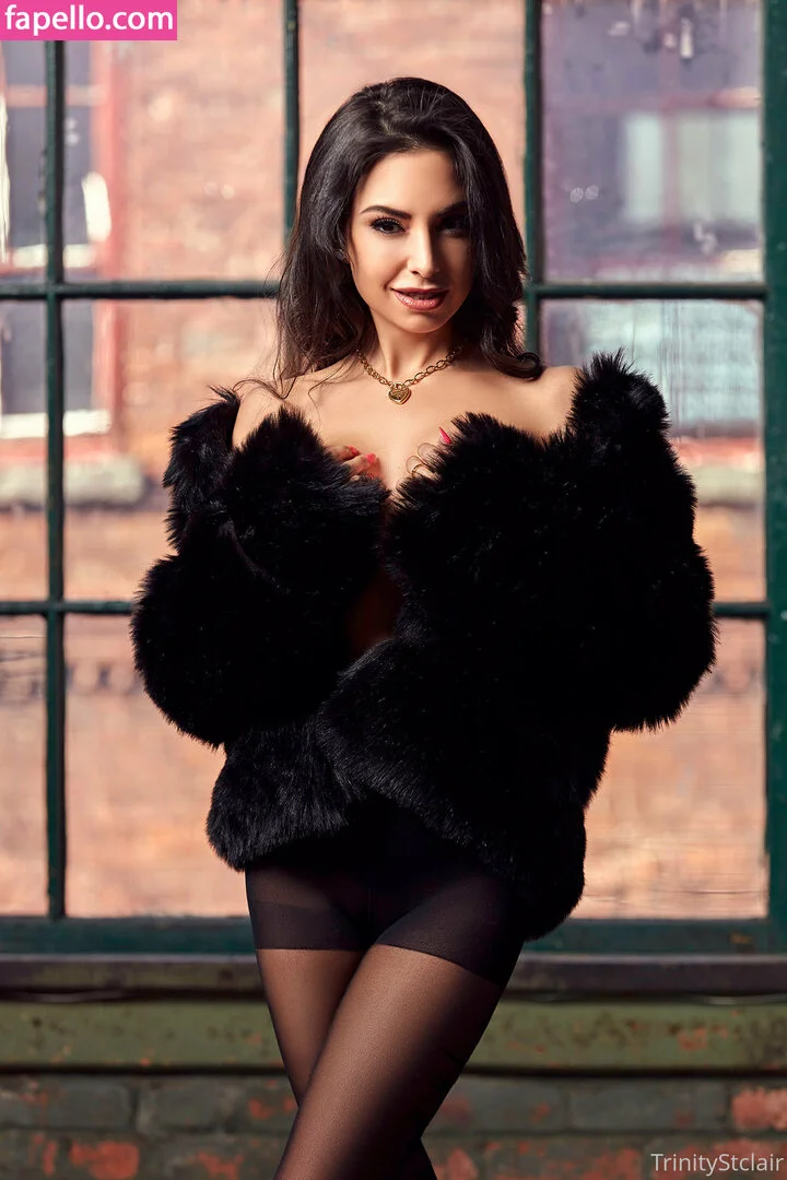 trinitystclair Onlyfans Photo Gallery 