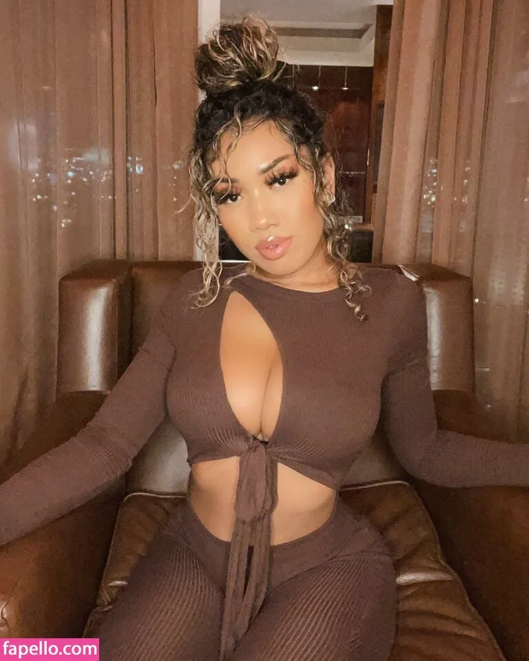 natrl Onlyfans Photo Gallery 