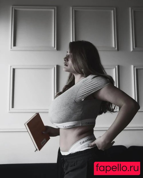 Sonali Malhotra Onlyfans Photo Gallery 