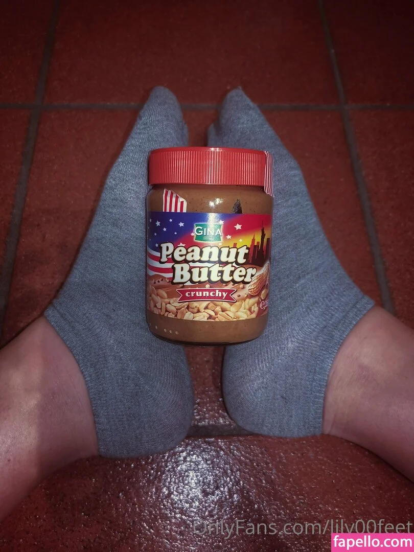 lily00feet Onlyfans Photo Gallery 