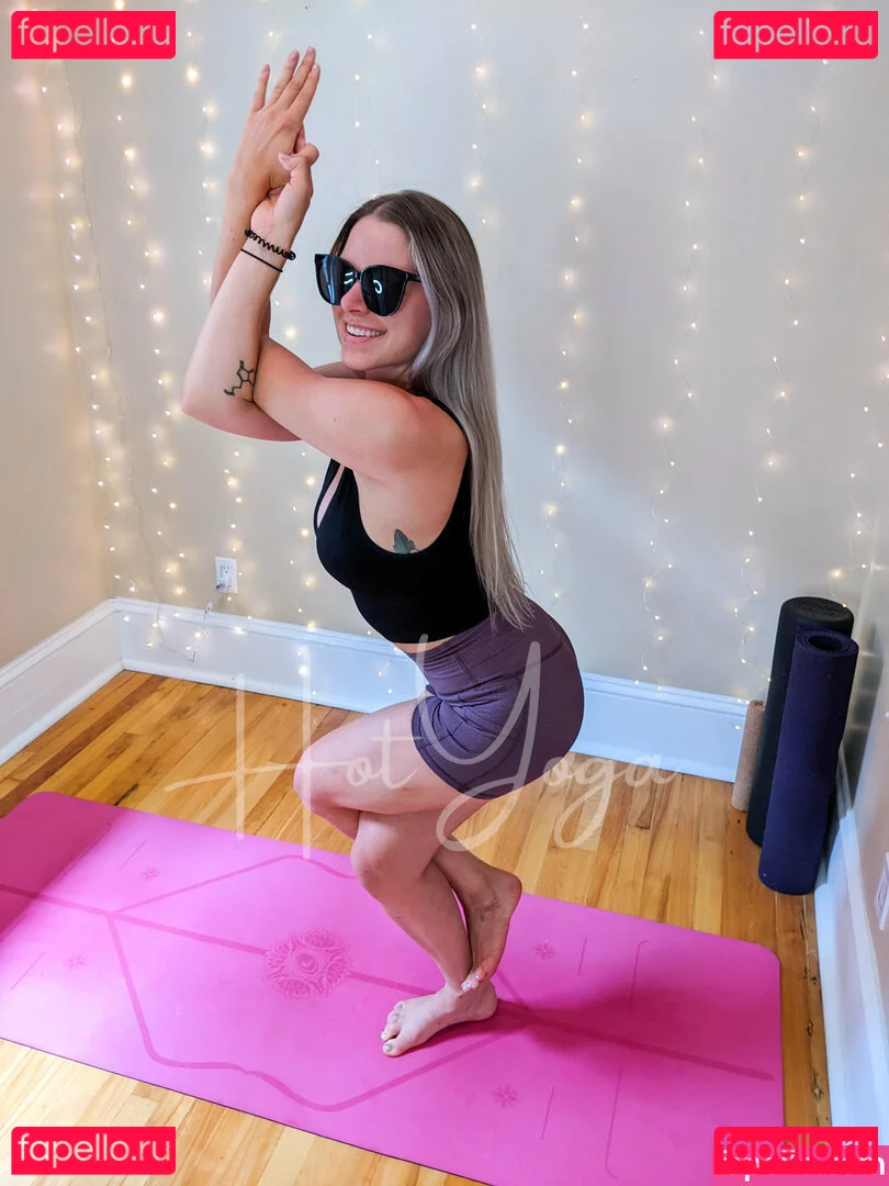 hot-yoga Onlyfans Photo Gallery 