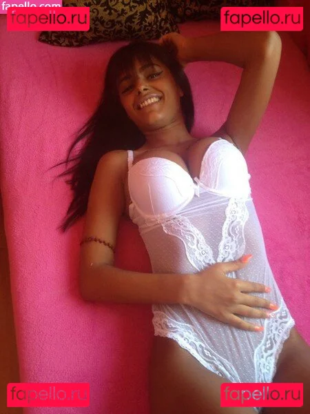 Berki Loretta Onlyfans Photo Gallery 