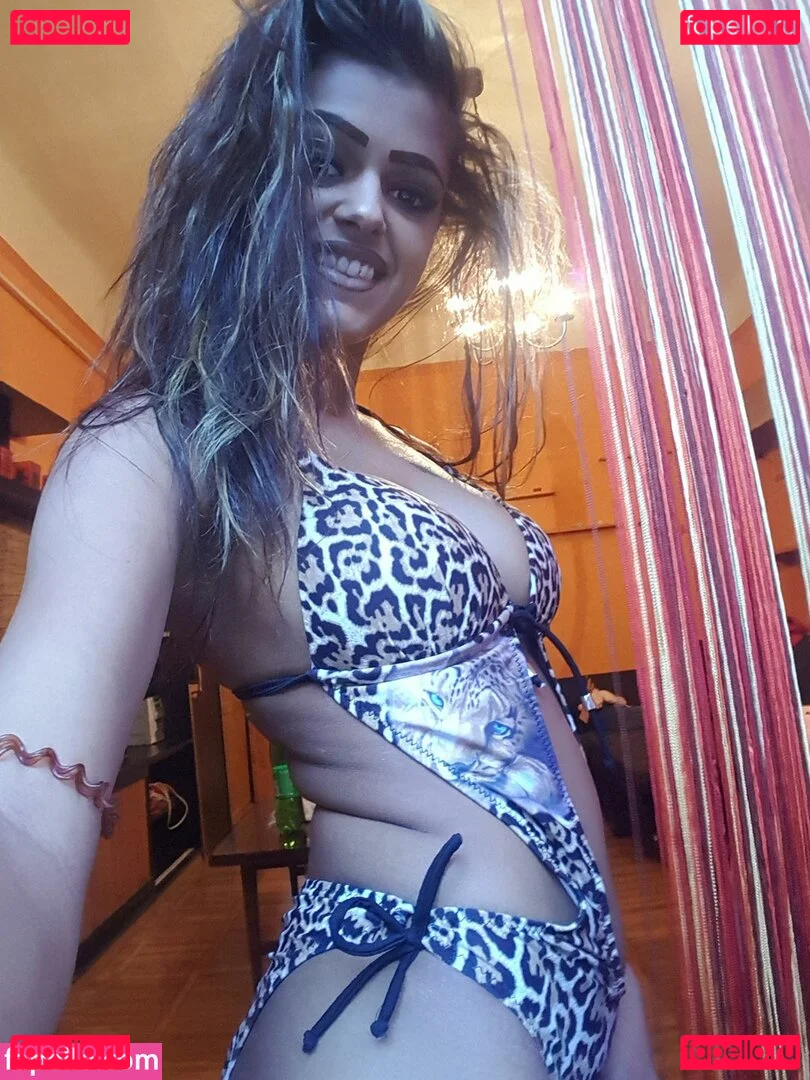 Berki Loretta Onlyfans Photo Gallery 