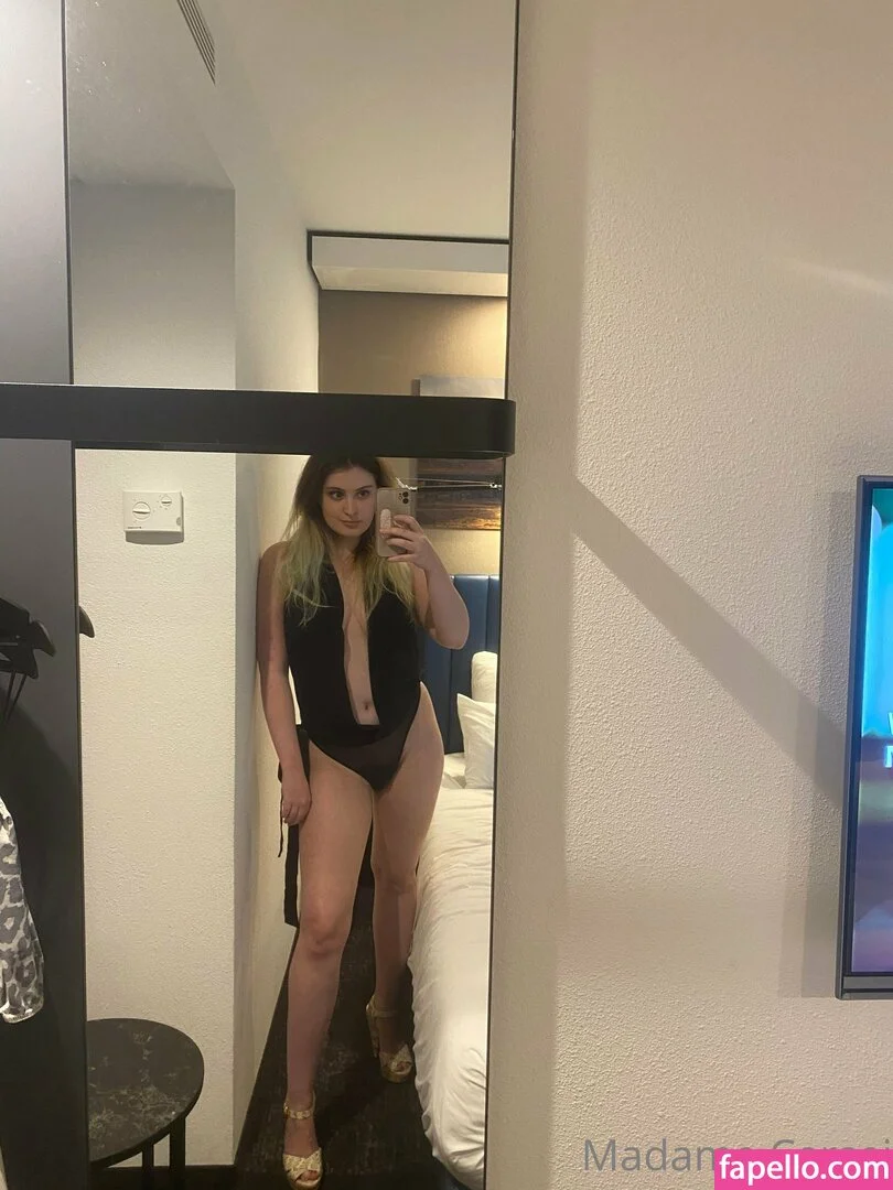 Madame Cersei Onlyfans Photo Gallery 