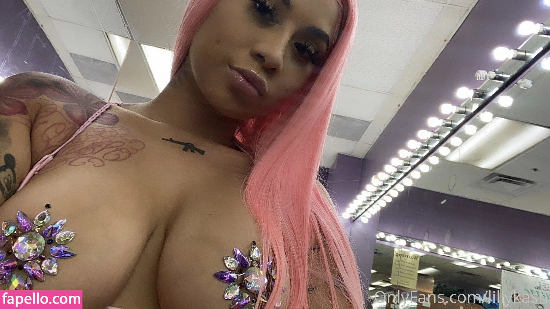 Llyssa Onlyfans Photo Gallery 