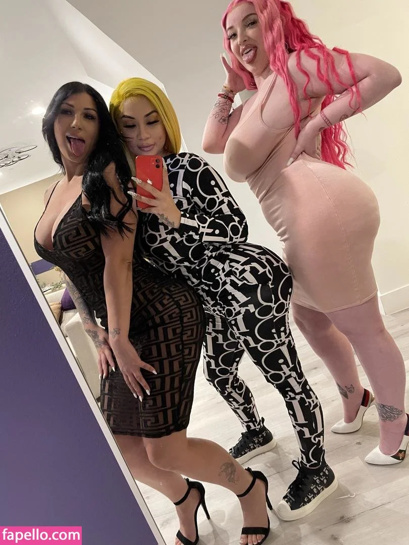 Llyssa Onlyfans Photo Gallery 