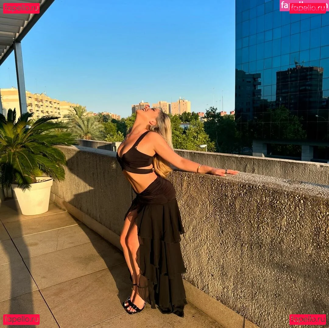 Scarlet Aviram Onlyfans Photo Gallery 