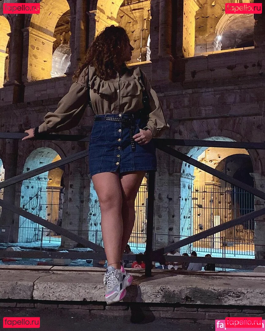 FromRomeToNaples Onlyfans Photo Gallery 