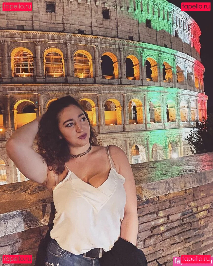 FromRomeToNaples Onlyfans Photo Gallery 