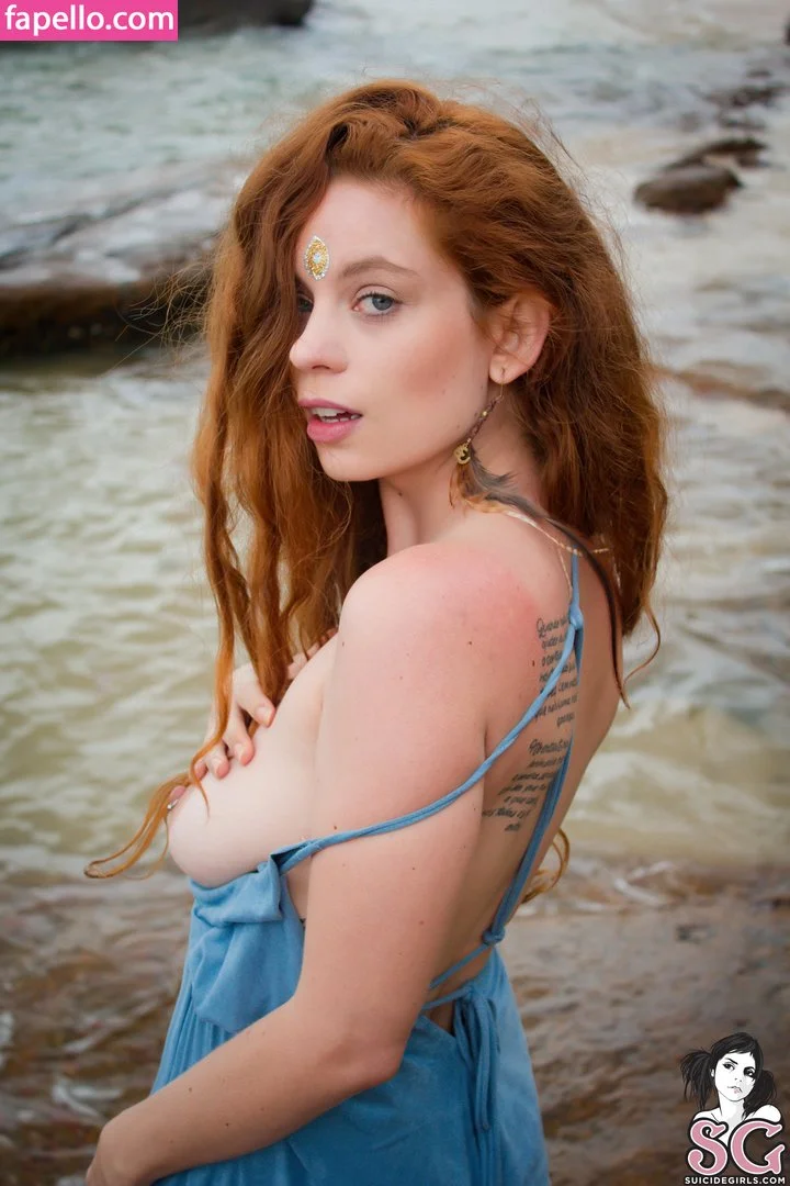 Aroua Dh Onlyfans Photo Gallery 