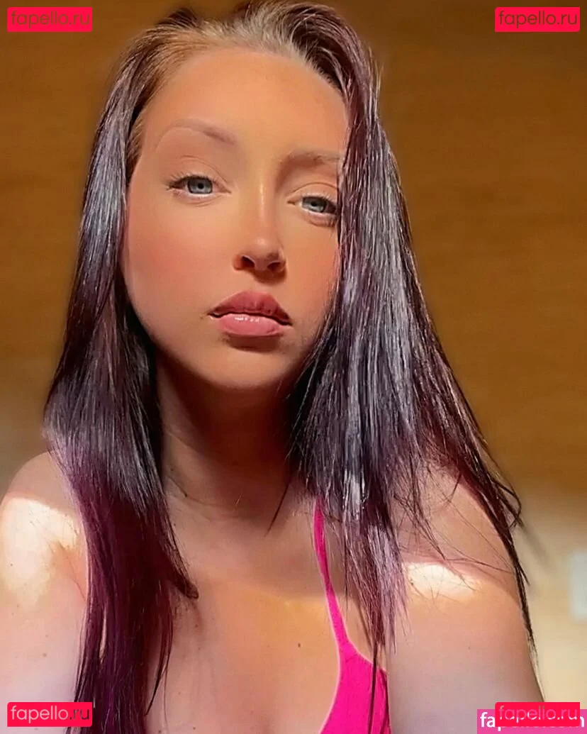 Preroll Princess Onlyfans Photo Gallery 