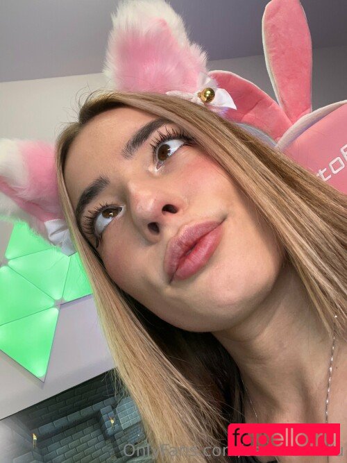 Serenewaifu Onlyfans Photo Gallery 