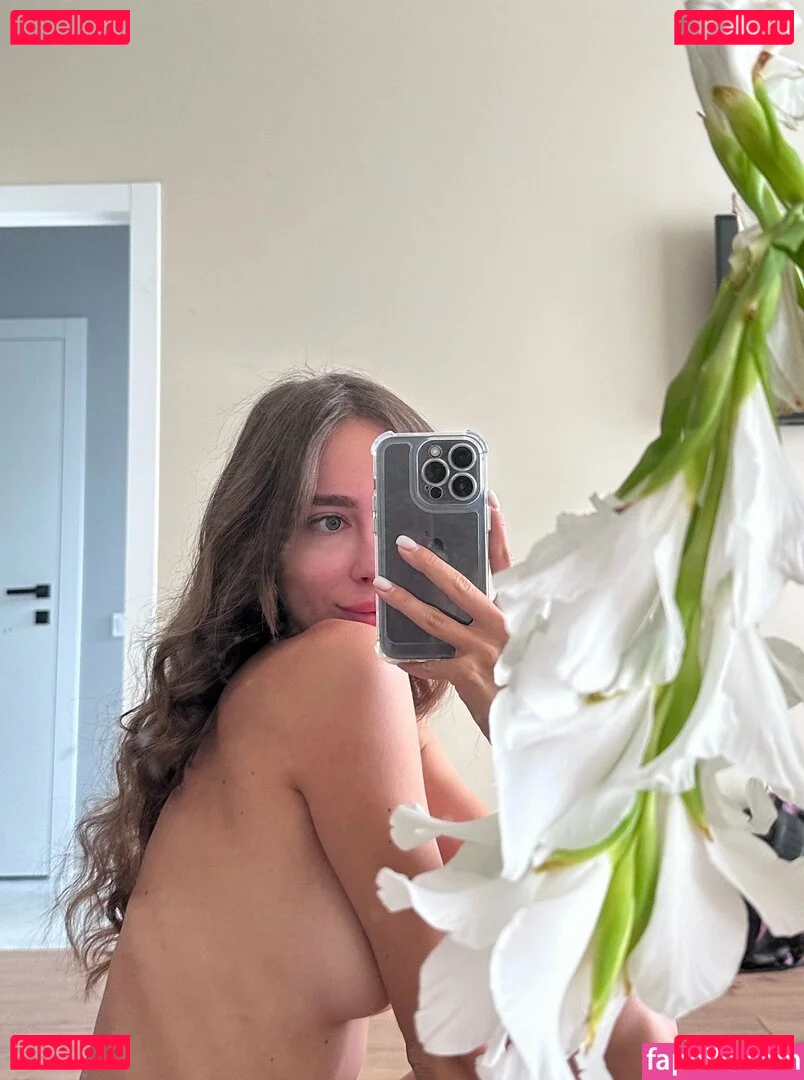 lili_babe Onlyfans Photo Gallery 