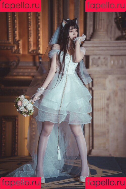 落落Raku Onlyfans Photo Gallery 