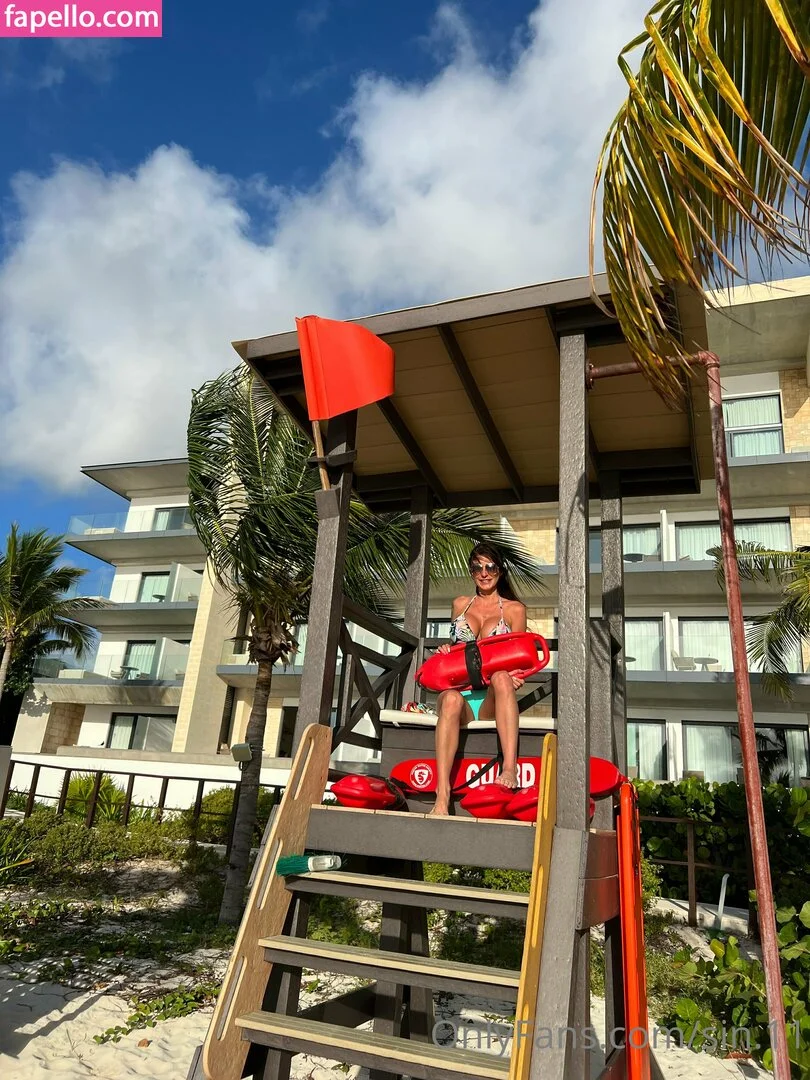 sin.free Onlyfans Photo Gallery 