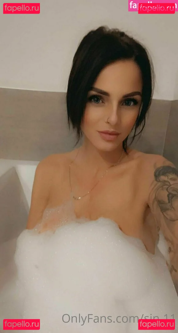 sin.free Onlyfans Photo Gallery 