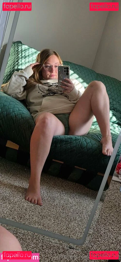 liittleladyfree Onlyfans Photo Gallery 