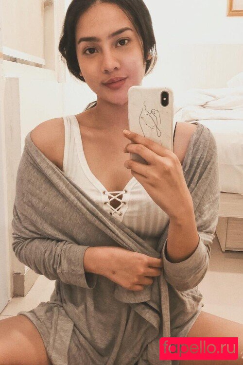 Anya Geraldine Onlyfans Photo Gallery 