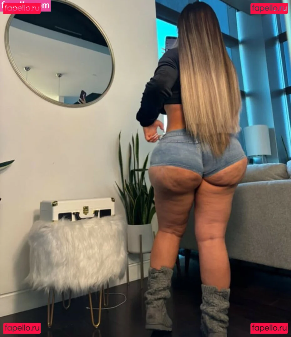 mssnewbooty Onlyfans Photo Gallery 