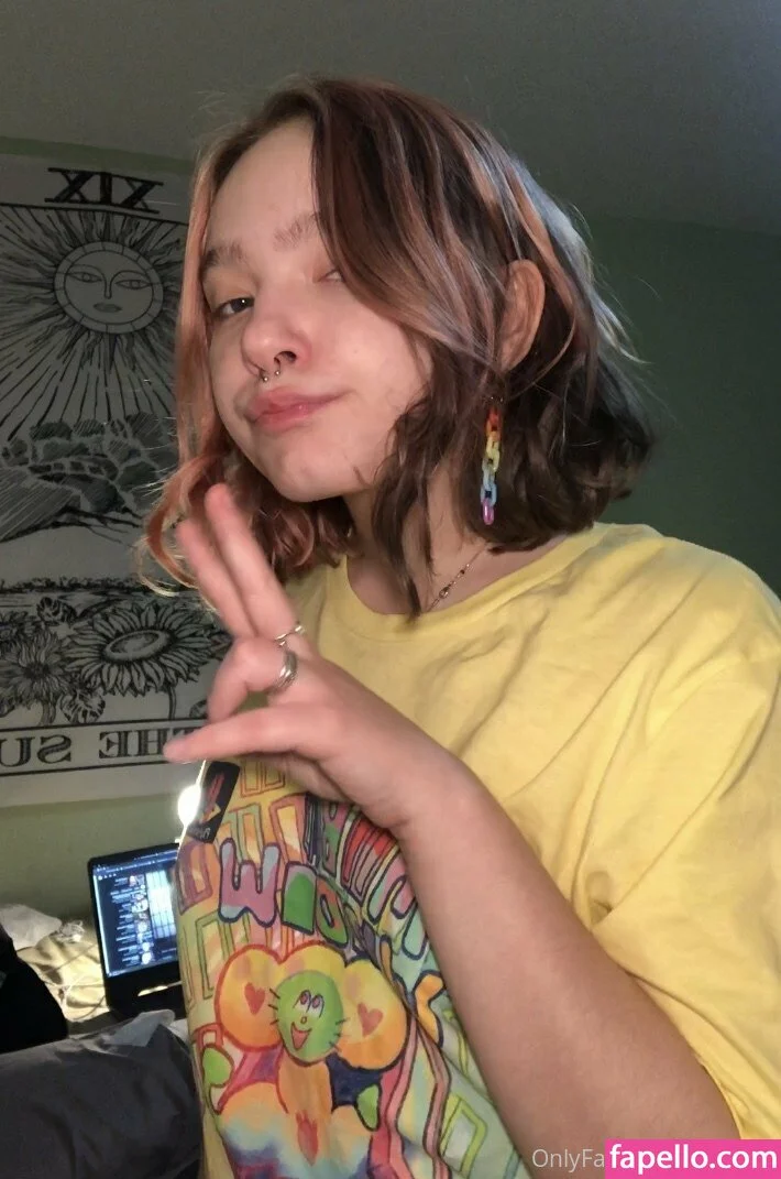 lamblet Onlyfans Photo Gallery 