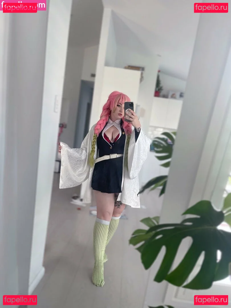 averagecosplays Onlyfans Photo Gallery 