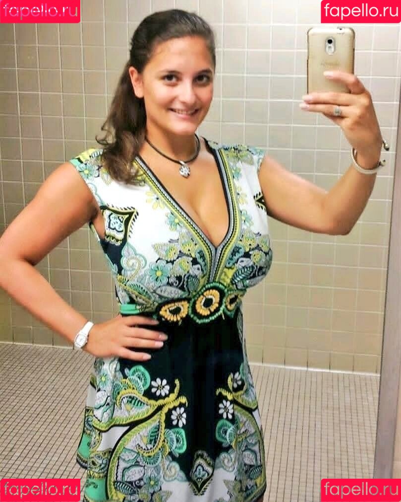 Avery Milla Onlyfans Photo Gallery 