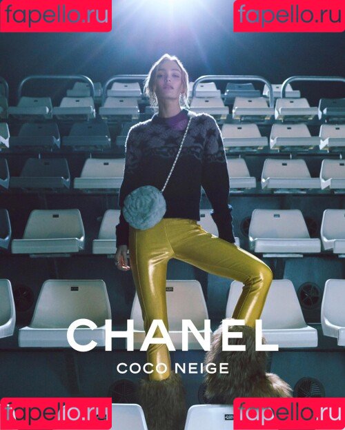 Lily-Rose Depp Onlyfans Photo Gallery 