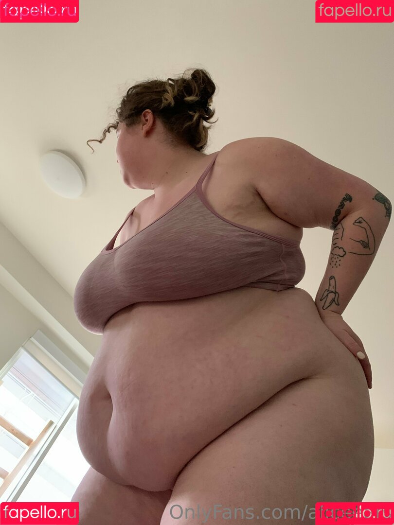 aliceeats Onlyfans Photo Gallery 